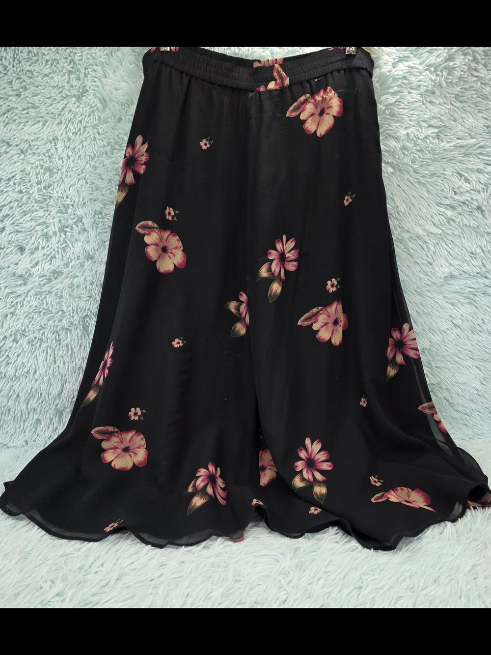 Silk‎ Collection Vintage 90s Black Floral Silk Circle Skirt Pink Flowers Small